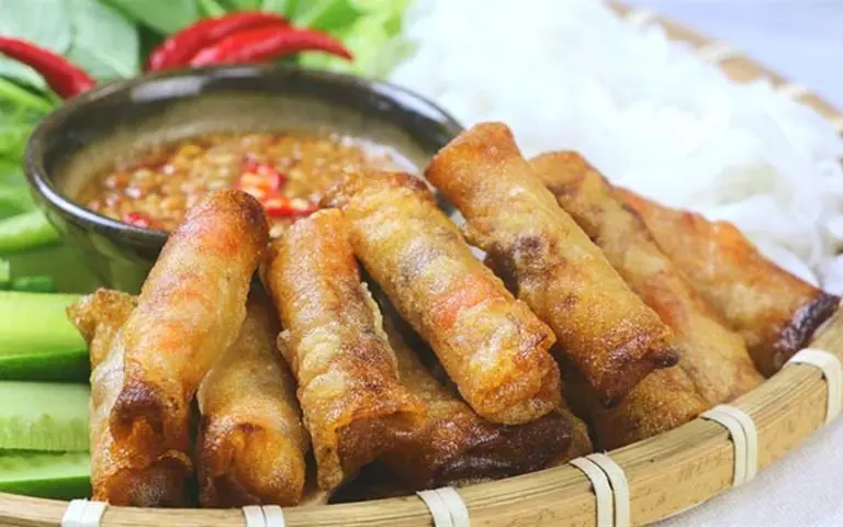 Ram Tom Dat (shrimp Spring Rolls)