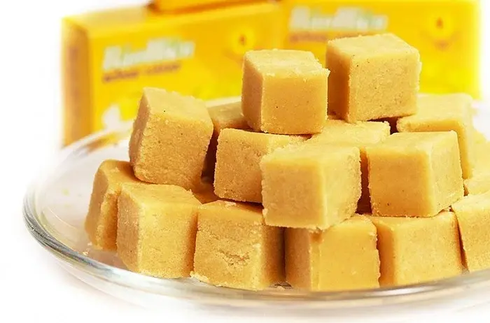 Banh Dau Xanh (hai Duong)